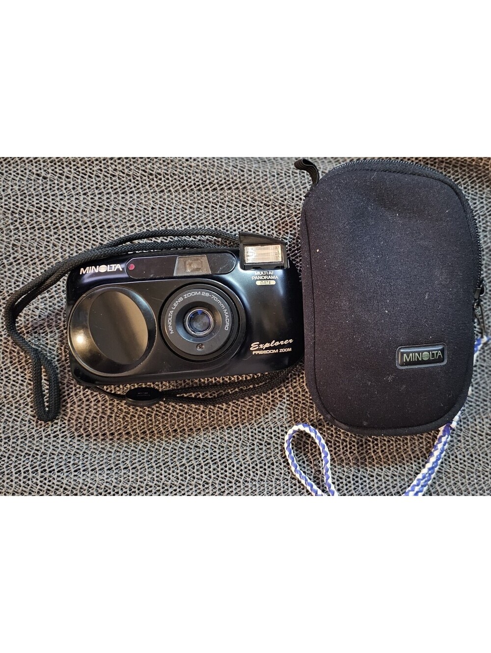 Minolta Explorer Freedom 200M 35mm Point & Shoot Camera with Case Tested Working